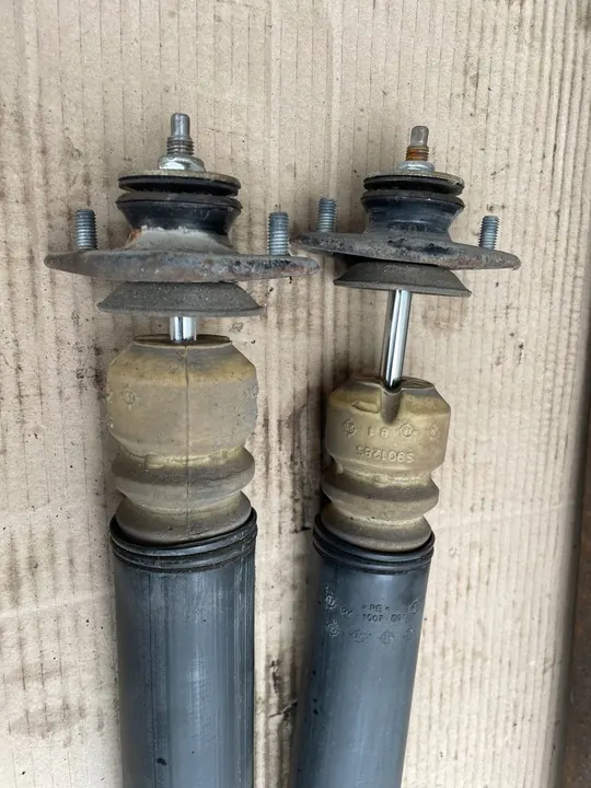 Ammortizzatore posteriore Bilstein 19-103150 per BMW 3 E36 E46 image 5