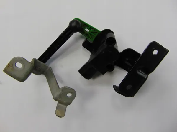 Sensor de Nível VW Passat B8 OEM 5Q0512521F - Usado image 3