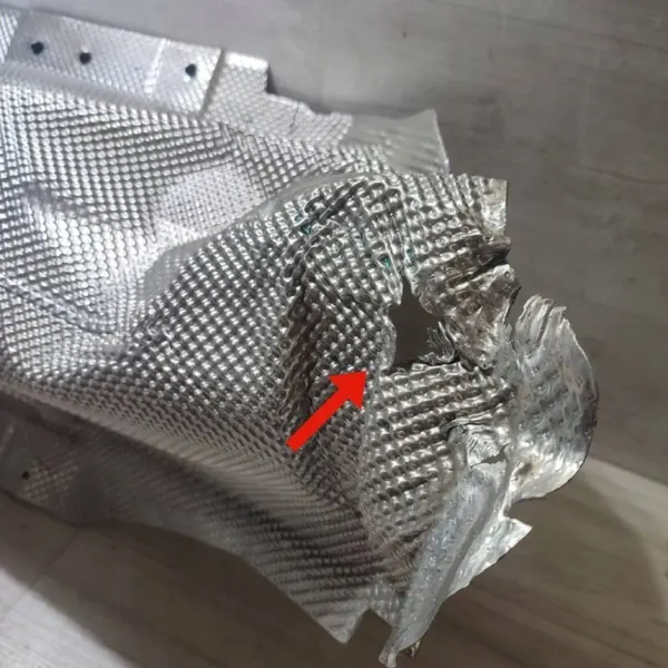 Auspuff-Hitzeschild Dacia Jogger OEM 747513570R image 3