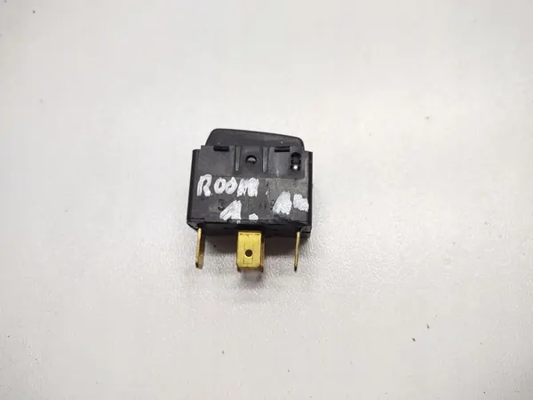 Zetelverwarmingsschakelaar 5J0963563A Fabia II Roomster image 3