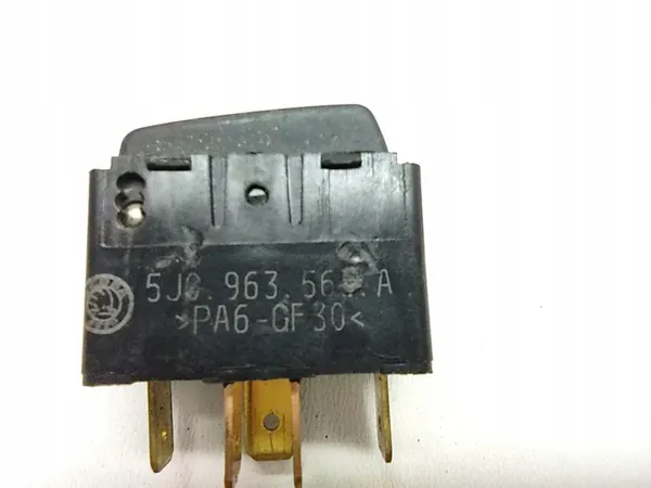 Zetelverwarmingsschakelaar 5J0963563A Fabia II Roomster image 4