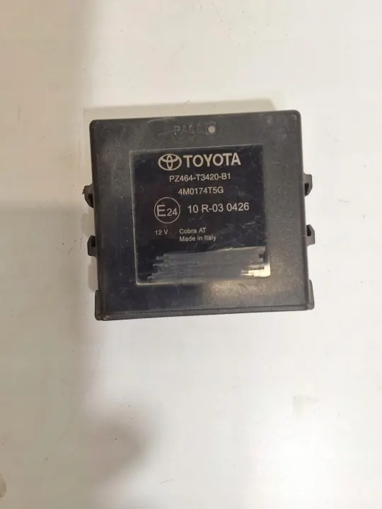 Módulo de Control Toyota Avensis T27 OEM PZ464-T3420-B1 image 2