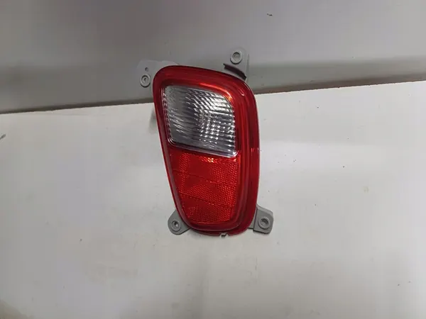 Luz antiniebla trasera derecha Kia Picanto III 92405-G6 image 3