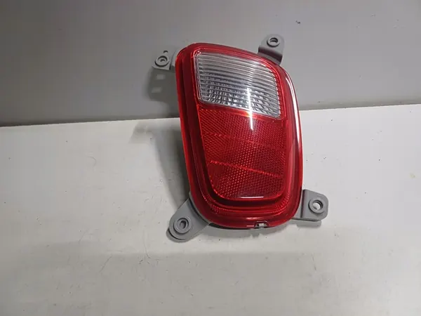 Luz antiniebla trasera derecha Kia Picanto III 92405-G6 image 4