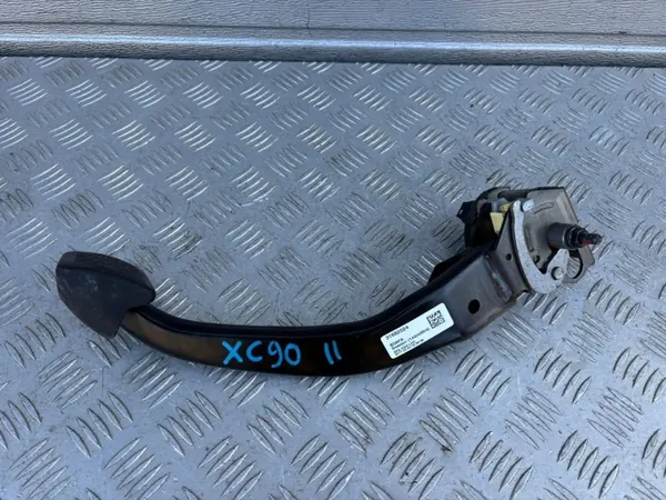Volvo XC90 II Jarrupoljin OEM 31682024 image 2