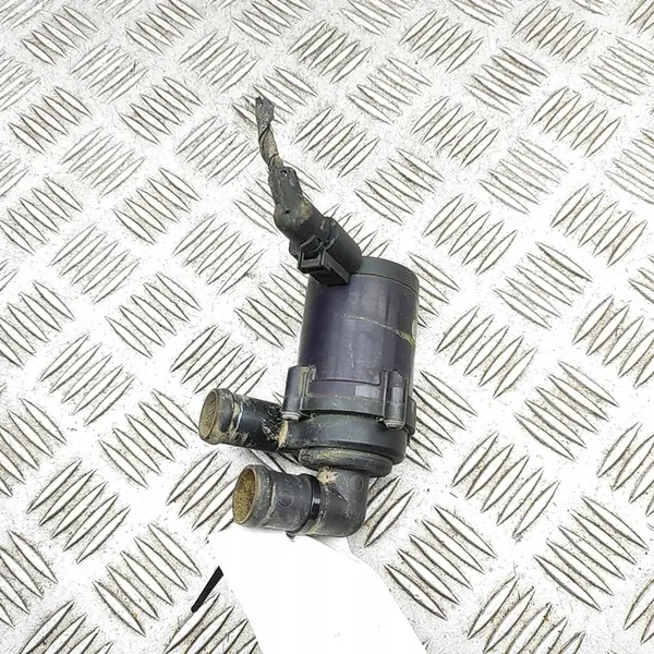 Vattenpump 7L0965561K Porsche Cayenne I Audi Q7 image 4