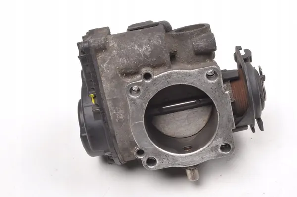 Audi TT A3 8L A4 Skoda Octavia I 1.8 T Corpo de Aceleração 06A133063F image 4