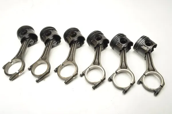 Pistón Jaguar OE usado para XF (X250) 2.7L Diésel image 8