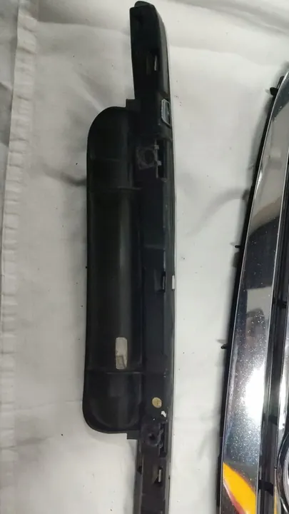 Mercedes-Benz Grill and Hood Trim image 3