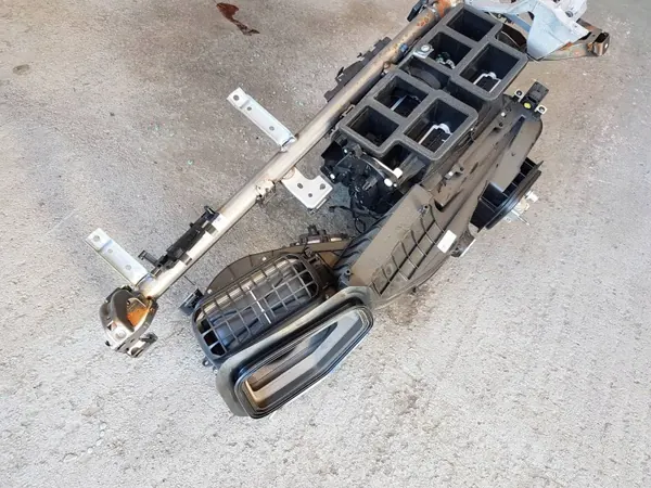 Lämmityspuhallin OEM A2478308802 Mercedes GLA image 5