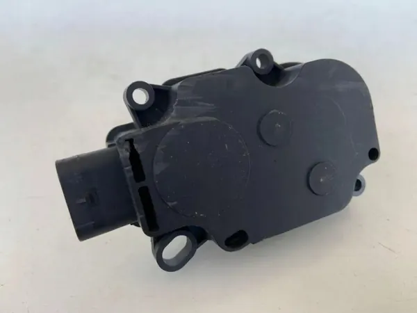 Soupape de contrôle chauffage OEM A24031123312 Mercedes image 4