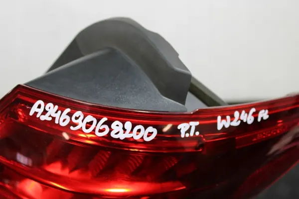 Achterlicht rechts A2469068200 Mercedes B-Klasse W246 Lift image 5