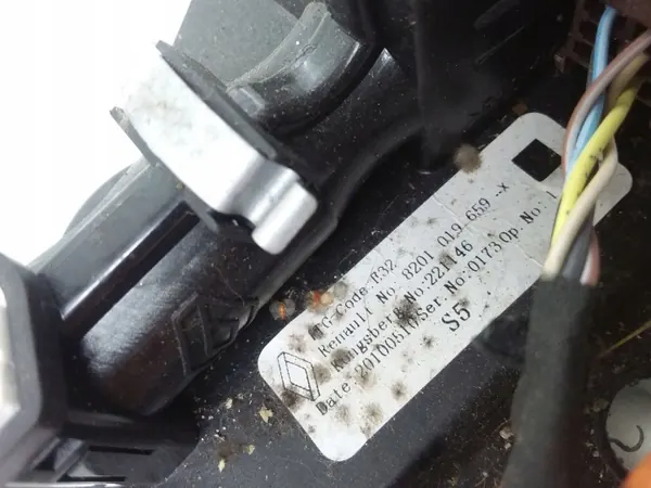 Renault Versnellingspook OEM 8201019659 - Gebruikt image 5