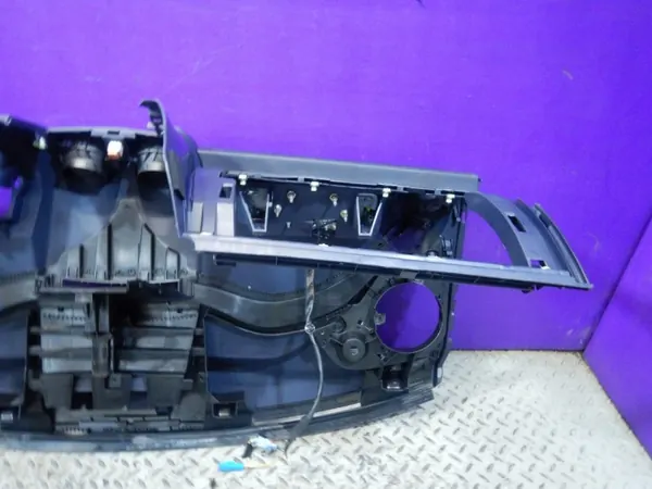 Peugeot 1007 dashboard OEM 96592773 - Gebruikt image 9