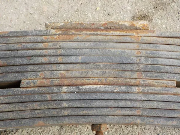 Suspension arrière Iveco Daily 15 OEM 5041190092 image 4
