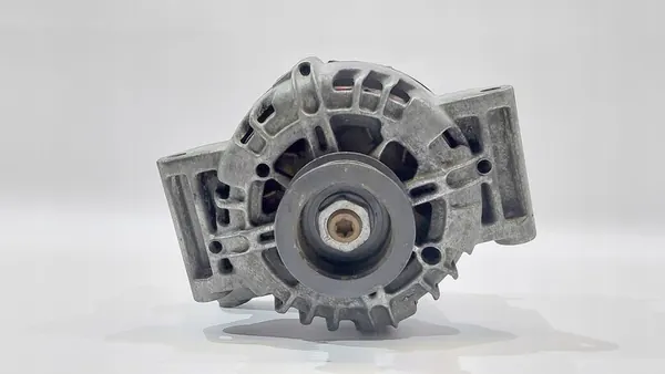 Vaihtovirtageneraattori Opel Insignia A 2.0T 13502591 image 2