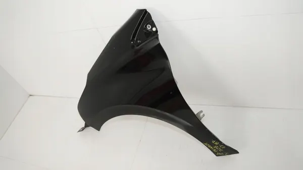 Etuvasen lokasuoja OEM 360204561 Peugeot 208:lle image 3