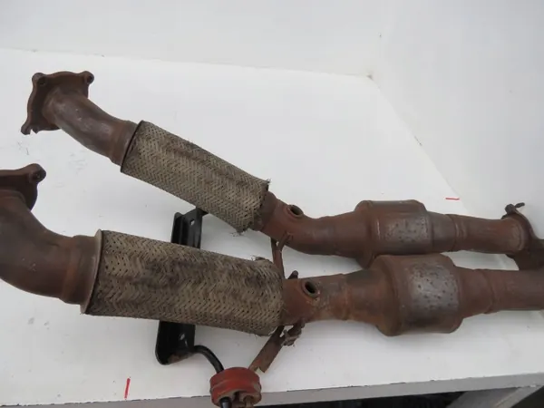OEM 3110229800 Gebrauchter Katalysator für Volvo V70 image 8