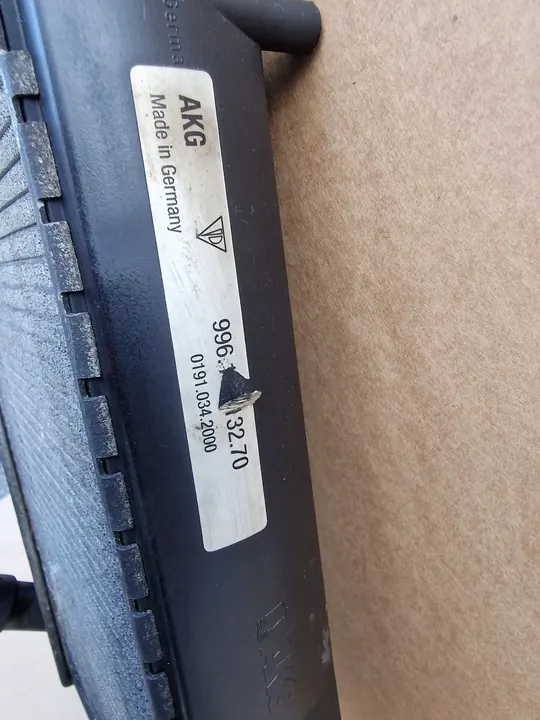 Rechter Waterkoeler Porsche 996 997 Turbo image 3