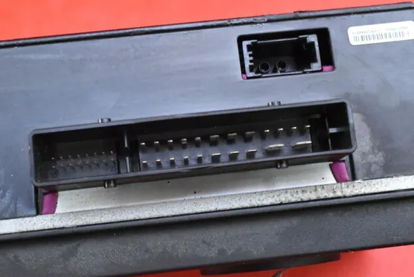 Radio-vahvistin OEM 4N0035466C Audi A6 C8 2018-2021 image 9