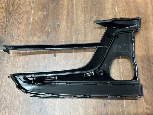 Bumperrooster voor links OEM 95B807819 Porsche Macan image 8