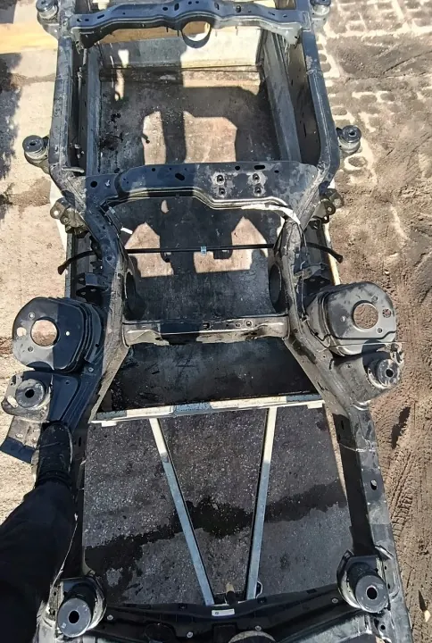 Cadre Avant Droit Jeep OE pour Grand Wagoneer 22- image 3