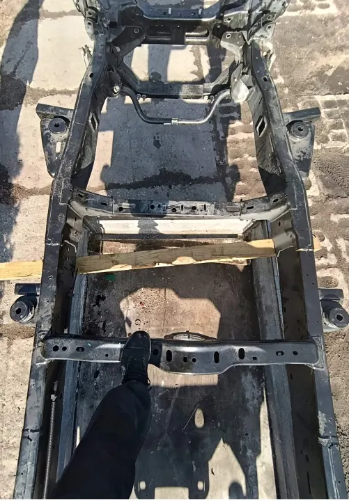 Cadre Avant Droit Jeep OE pour Grand Wagoneer 22- image 5