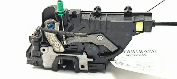 Vänster Framdörrslås MERCEDES-BENZ W447 VITO A4477200035 image 4