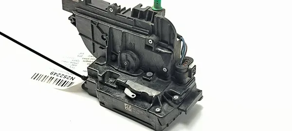 Vänster Framdörrslås MERCEDES-BENZ W447 VITO A4477200035 image 5