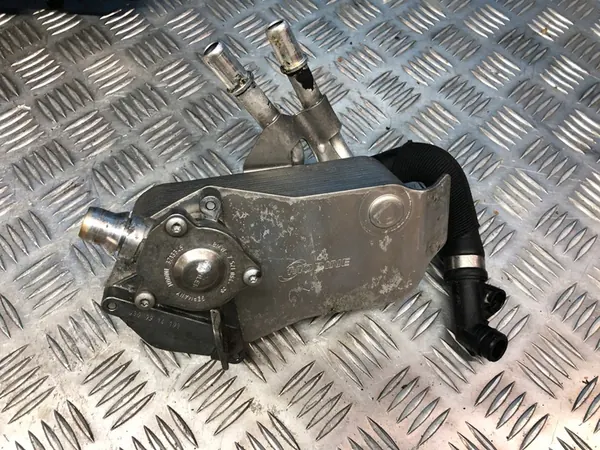 BMW Z4 E89 335I N54 Enfriador de aceite 7536929 image 2
