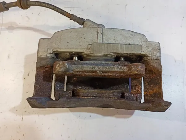 Vorderer linker Bremssattel VOLVO S60 II 2.0L 36000151 image 5