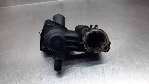 Carcasa de termostato Ford Focus MK2 1.8 TDCI image 4