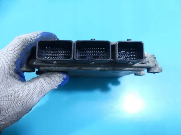 Calculateur moteur Ford Focus MK2 1.8 TDCI 6M51-12A650-YB image 3