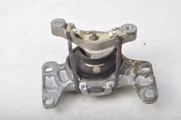 VOLVO V40 II 2.0 D4 Motorsteun 31359639 image 3