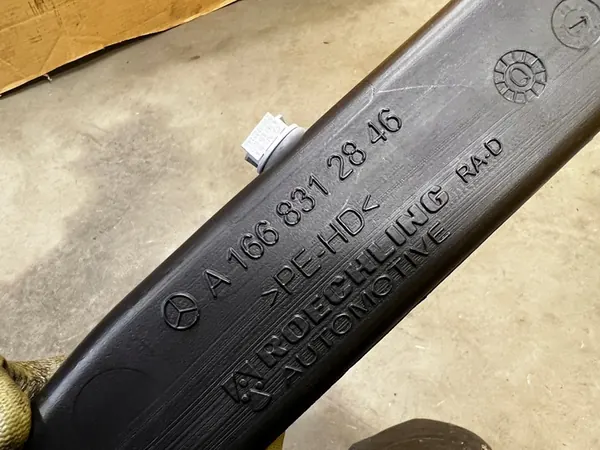 Túnel de ar direito Mercedes GL X166 image 5