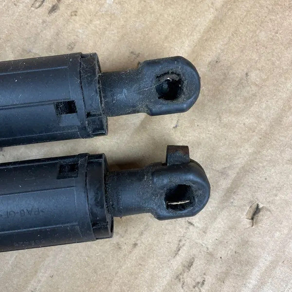 Tailgate Lift Supports a4479800064 MERCEDES W447 V Class image 5