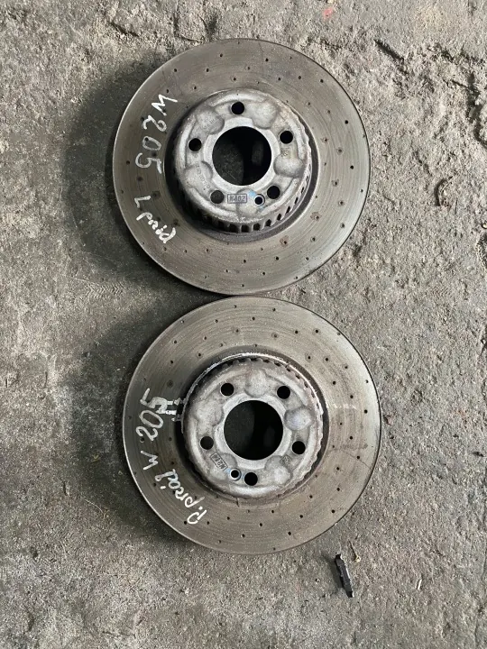 Disques de frein ventilés OEM 0004212112 pour Mercedes W205 image 2