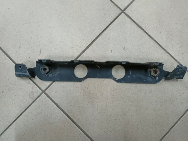 OEM 68335618AC Achterbumperbevestiging Jeep Wrangler JL image 2