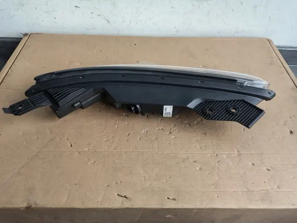Hyundai Kona Lift LED DRL Vänster Lamp OEM 92207-J9500 image 3
