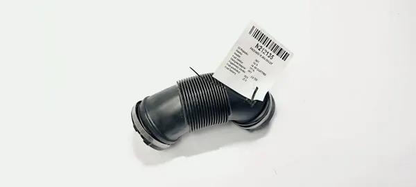 Käytetty Audi imuputki OEM 04L129661C A4 B9 Quattrolle image 3