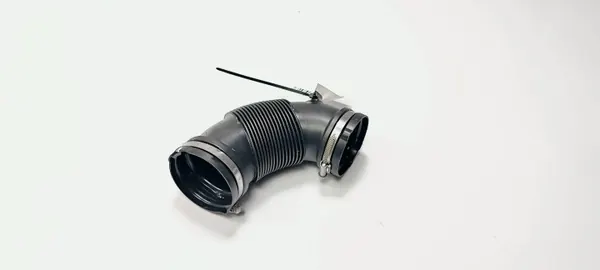 Käytetty Audi imuputki OEM 04L129661C A4 B9 Quattrolle image 4