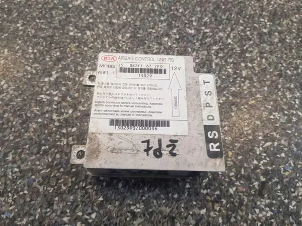 Module airbag OEM 0K2FE677F0 pour Mitsubishi Colt VI image 2