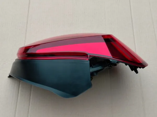 LÁMPARA TRASERA IZQUIERDA CITROEN C3 III image 3