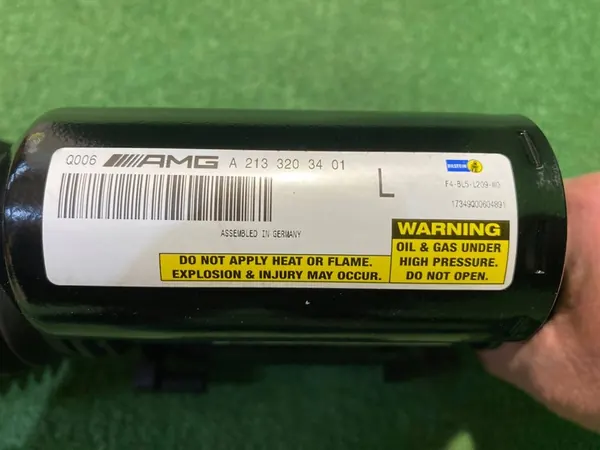 MERCEDES CLASSE E W213 63 AMG AMORTISSEUR PNEUMATIQUE GAUCHE AVANT image 5