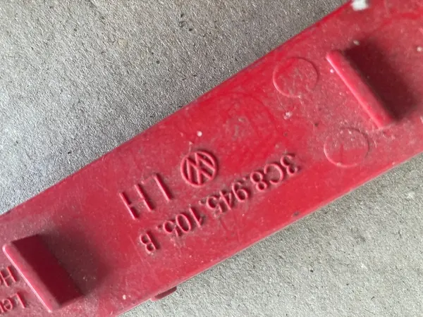 Luz Reflectante Trasera VW 3C8945106B 3C8945105B image 4