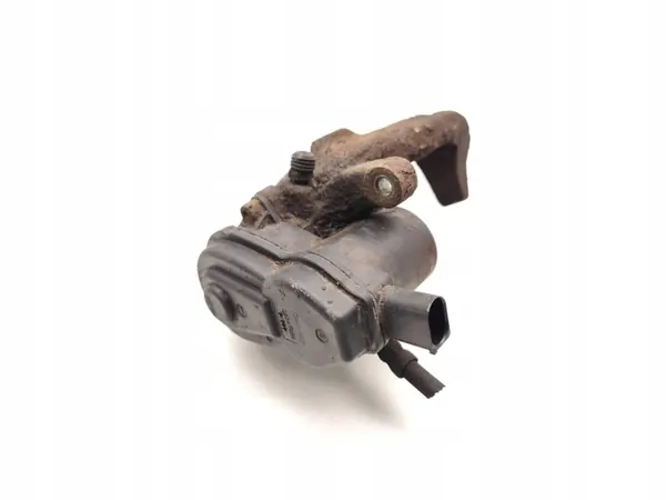 Audi A4 Achter remklauw OEM 32347485 2.0 TDI image 2