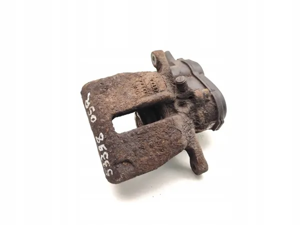 Audi A4 Achter remklauw OEM 32347485 2.0 TDI image 3