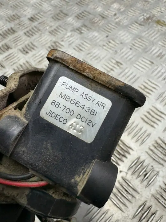 MB664381 Achterasvergrendeling compressor Mitsubishi Pajero image 5
