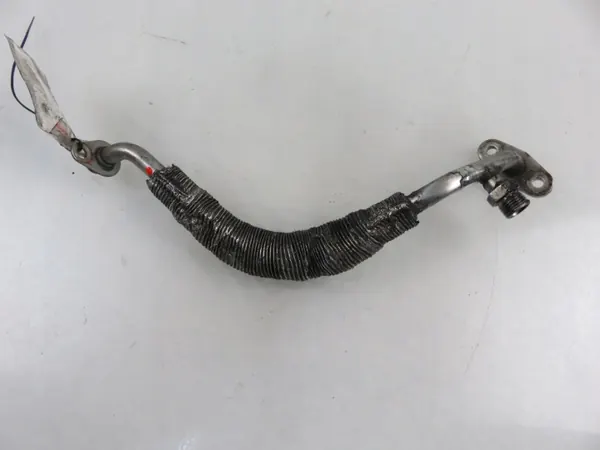 Conducto de aceite Porsche usado OEM 94810520703 image 3