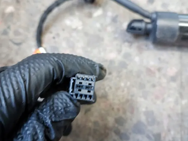 OEM 32296297 Höger baklucka aktuator för Volvo XC40 image 3